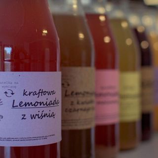 Lemoniada z kwiatów czarnego bzu 