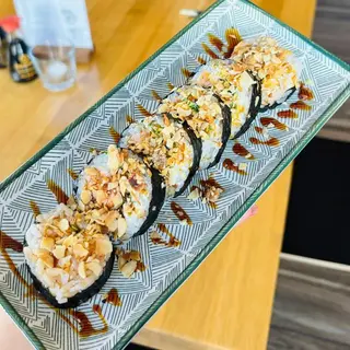 Futomaki z grillowanym łososiem