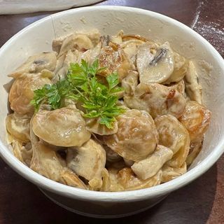 Pielmieni smażone z pieczarkami