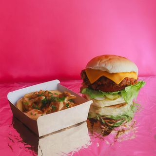 Zestaw burger + małe fryty