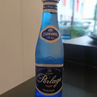 Woda gazowana 300ml