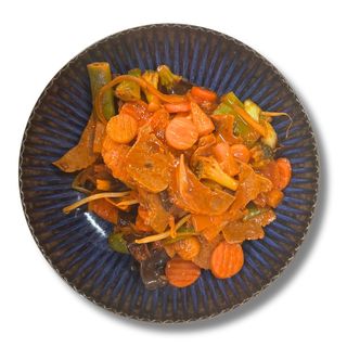 Wegańska „kaczka”  słodko - kwaśna