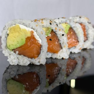 Uramaki Classic Salmon
