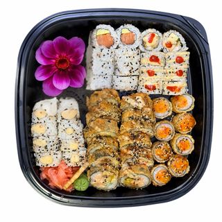 ZESTAW SUSHI DLA 4 OSÓB - 42 SZT.