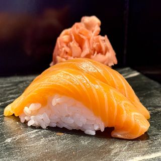 Nigiri Salmon