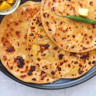 Aalo paratha 