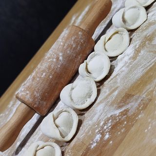 Uszka z kapustą i grzybami leśnymi 1 kg