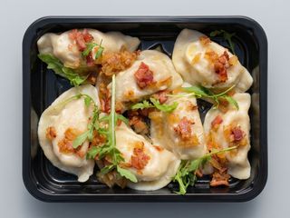 Pierogi z mięsem i okrasą z boczku 7szt