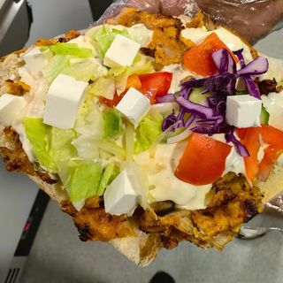 Kebab w bulce z feta