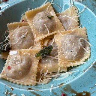 Ravioli z gęsiną 10szt