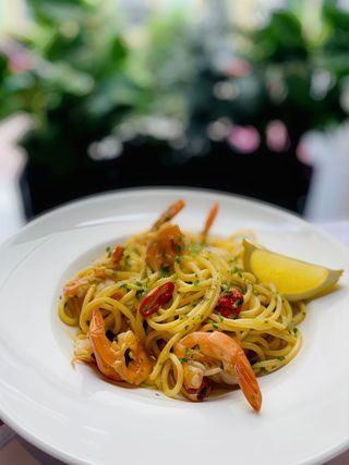 Spaghetti Aglio Olio z krewetkami