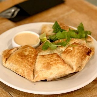 wegański śniadaniowy crunchwrap 