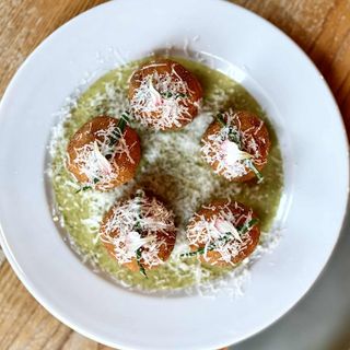 Arancini z batatem z pieczoną papryka
