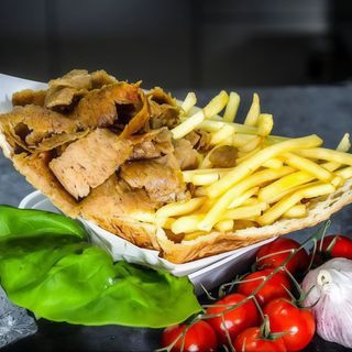Kebap z frytkami bez surówek