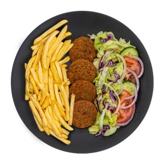 Falafel na talerzu