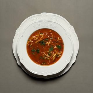 Pomidorowa z kluskami