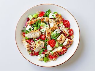 Sałatka z kurczakiem curry