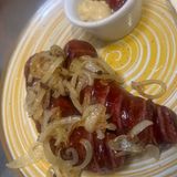 Kiełbaska z cebulką