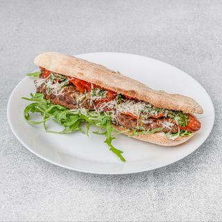 Kanapka spicy beef italia