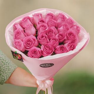 Bukiet z 25 różowych róż 