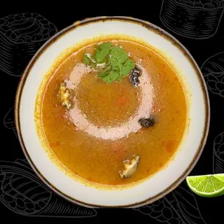 Tom Yum z krewetkami