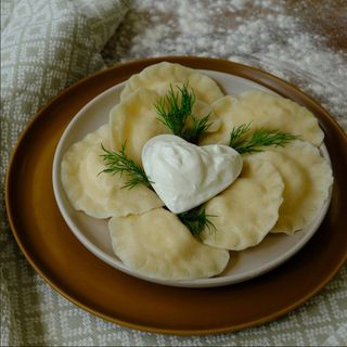 Pierogi z mięsem 7 szt.
