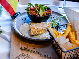 Filet kurczaka w redukcji śmietanowo parmezanowej