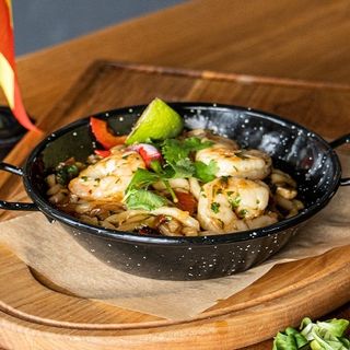 Makaron udon z krewetką