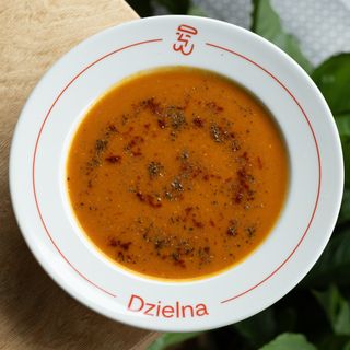Corba z dyni i czerwonej soczewicy