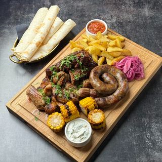 Deska grillowanego mięsa