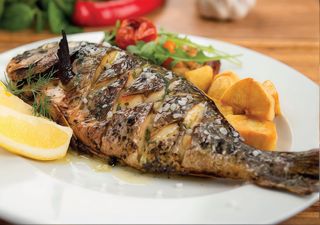 Dorada z pieca Peczena cypura