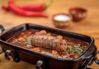 Zupa fasolowa z kiełbasą Bob s nadenica supa