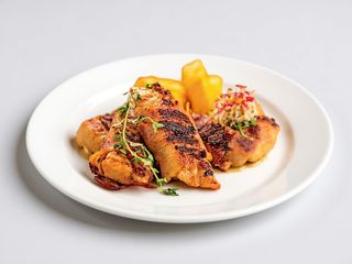 Kąski fileta drobiowego w boczku Pileszki flejki w bekon