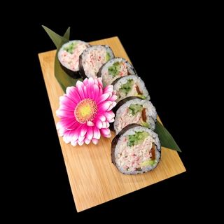 Futomaki sałatka surimi 6 szt.