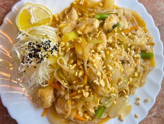 Pad thai z kurczakiem