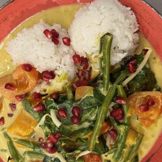 Curry tajskie z ryżem jaśminowym