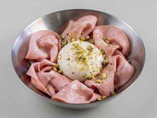 MORTADELLA BURRATA