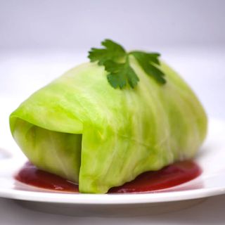 Gołąbki wegetariańskie, sos pomidorowy