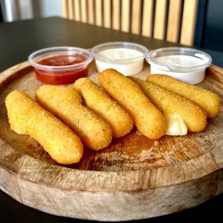 Mozzarella sticks 6 szt.