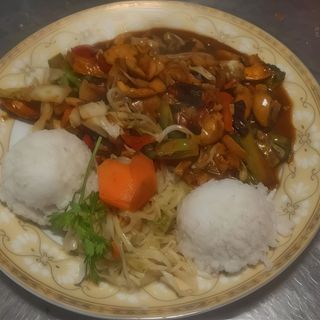 wołowina z ananasem