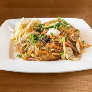 Makaron sojowy z wieprzowiną