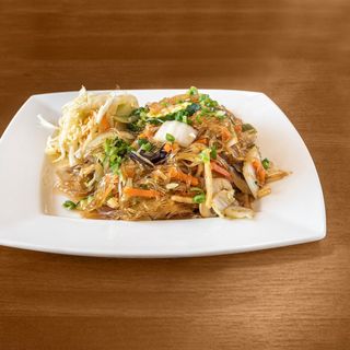 Makaron sojowy z kurczakiem