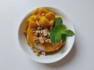 Mango sticky rice