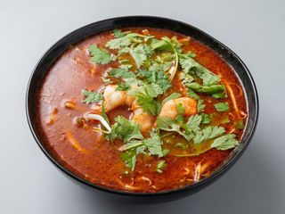 Zupa tom yum z krewetkami 650 ml