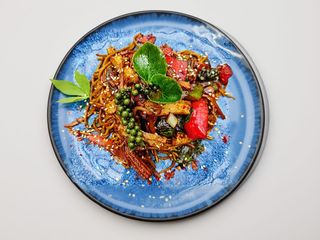 Pad kee mao z kurczakiem