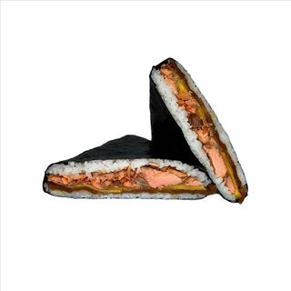 Sushi kanapka Onigirazu z pieczonym łososiem