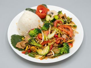 52. Wieprzowina satay z pastą chilli