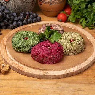 Mieszanka świeżych ziół - Assorted fresh herbs - ფხალის ასორტი