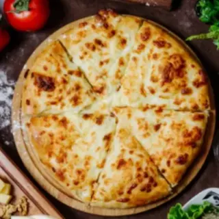 Chaczapuri Megruli - Megrelian khachapuri - მეგრული ხაჭაპური