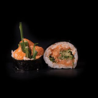Futomaki tatar z łososia